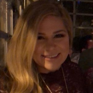 Meet your Posher, Brittni